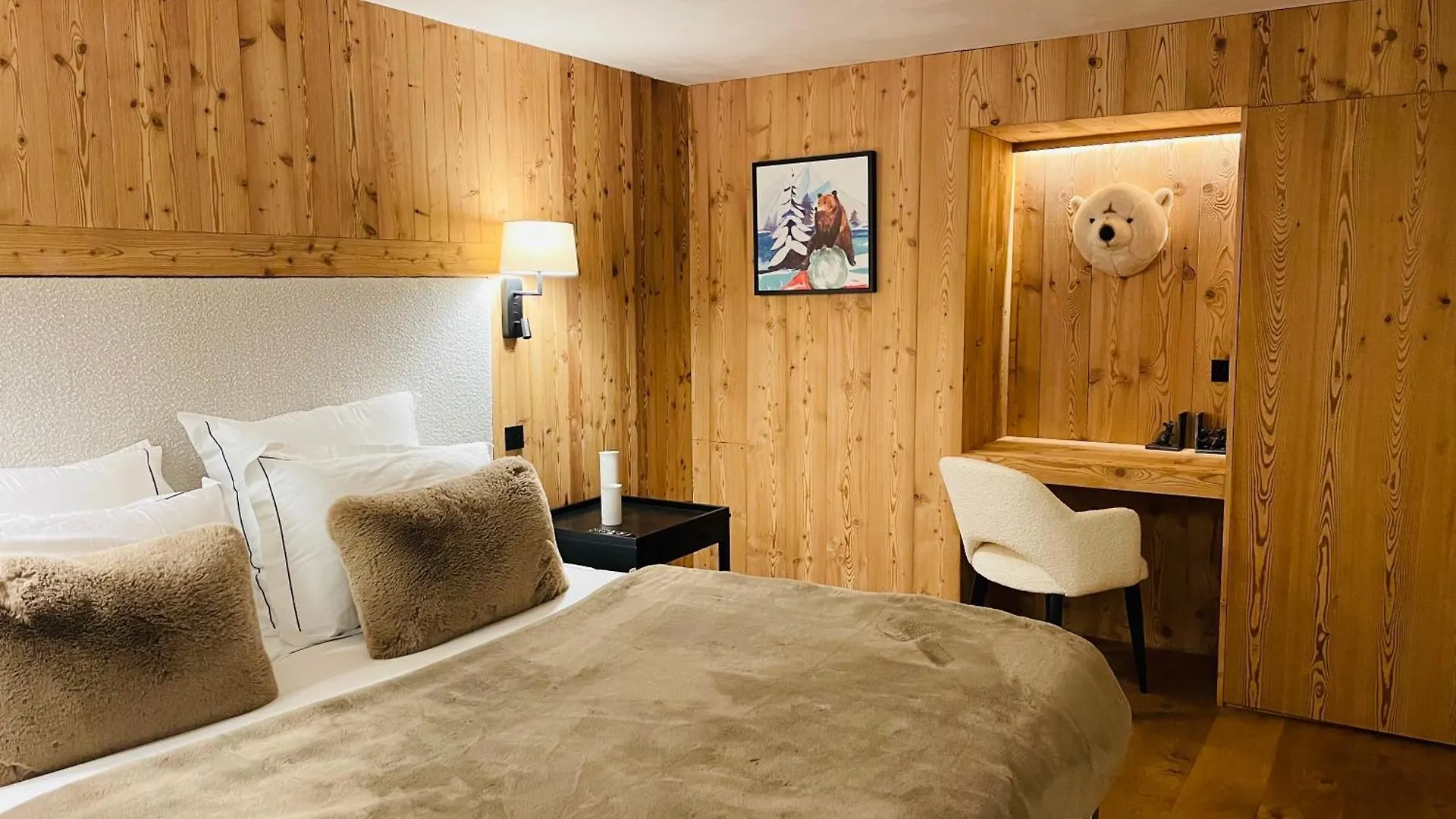 Red Lodge Megeve 0*,  France